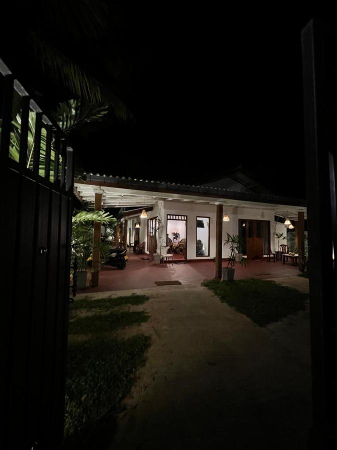 Jungle Villa Ahangama Kültér fotó